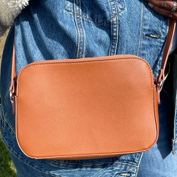 Bags Cute Tan Crossbody Bag Poshmark